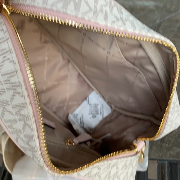 MICHAEL KORS KENLY LG POCKET XBODY POWDER BLSH MLT - Picture 14 of 16